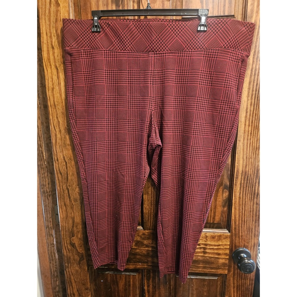 Torrid Size 4 Houndstooth Leggings Plus Size 4X Red Black Plaid Pixie Pants